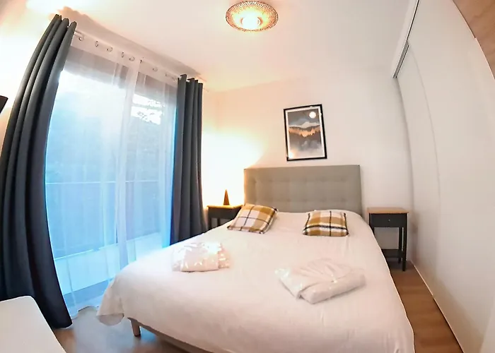 Spacieux Aux Deux Alpes Avec Terrasse Et 10 Couchages - Fr-1-811-44 * Les Deux Alpes