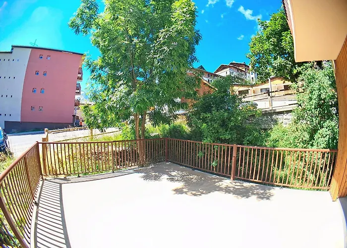 Spacieux Aux Deux Alpes Avec Terrasse Et 10 Couchages - Fr-1-811-44 * Les Deux Alpes